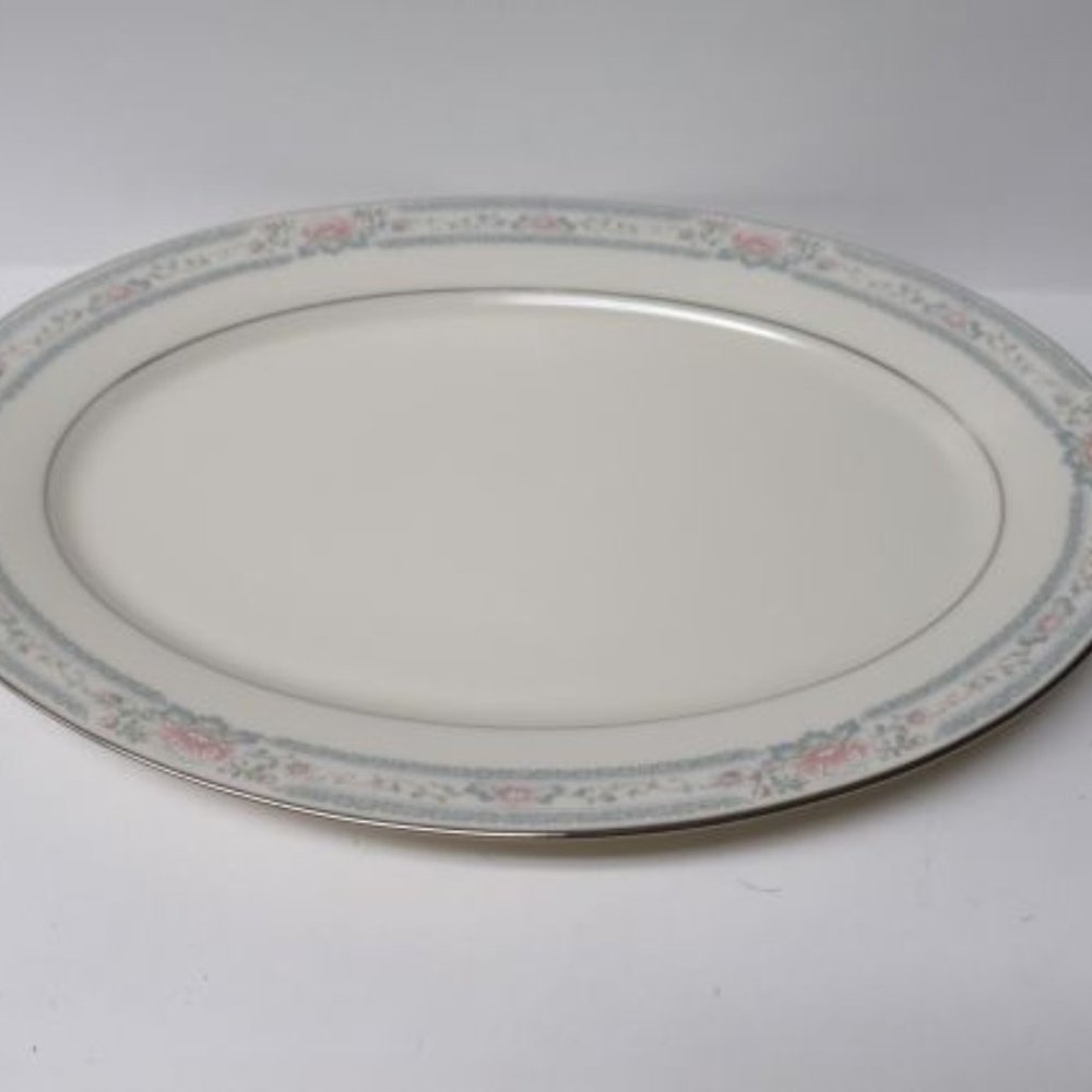 Lenox China CHARLESTON 13 3/4 Inch Oval Serving or Meat Platter, Made In U.S.A.